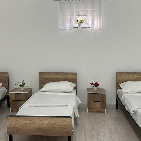 Hostel,Halal Хостел,Халал Tokmok Esterno foto