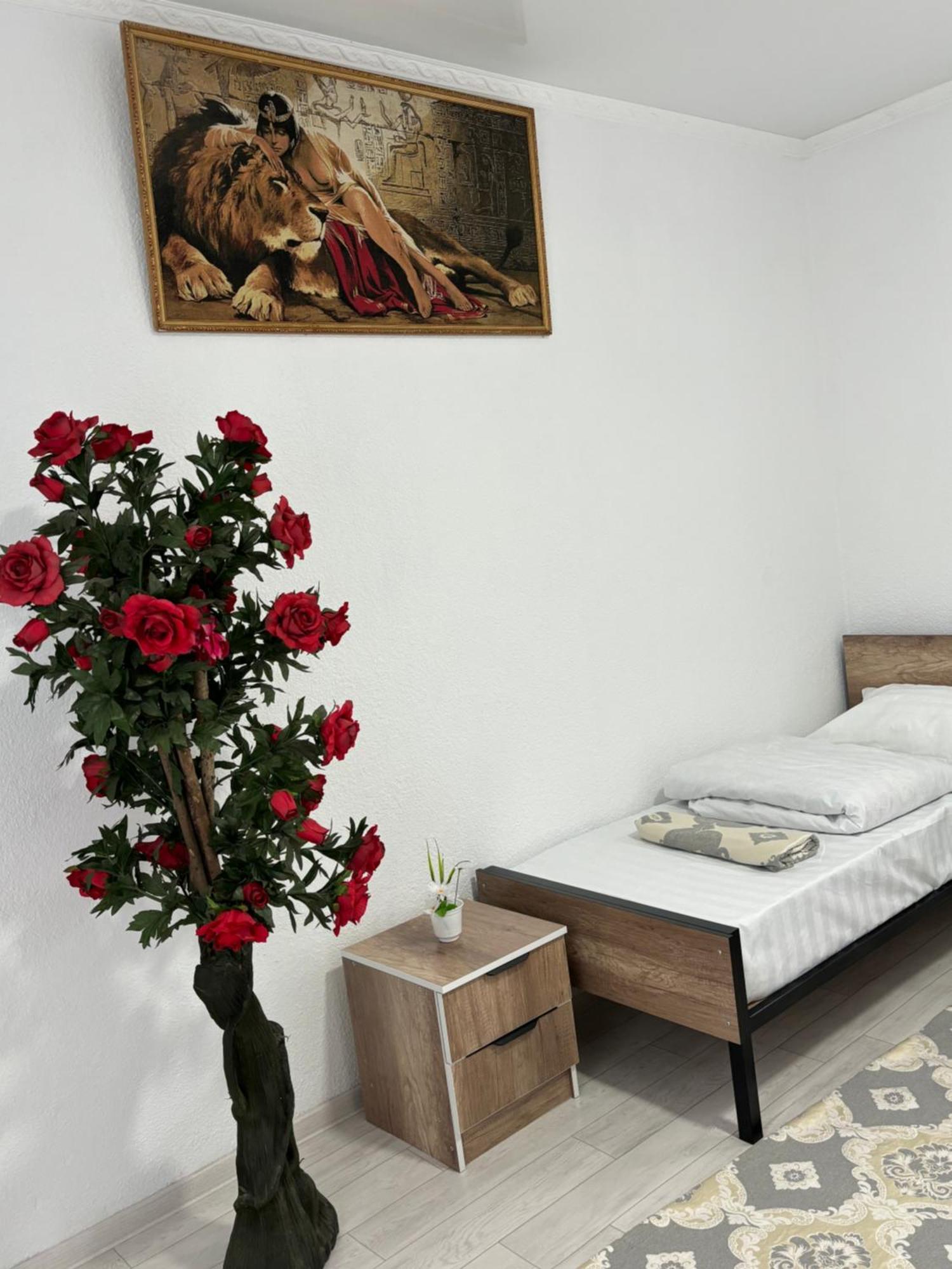 Hostel,Halal Хостел,Халал Tokmok Esterno foto