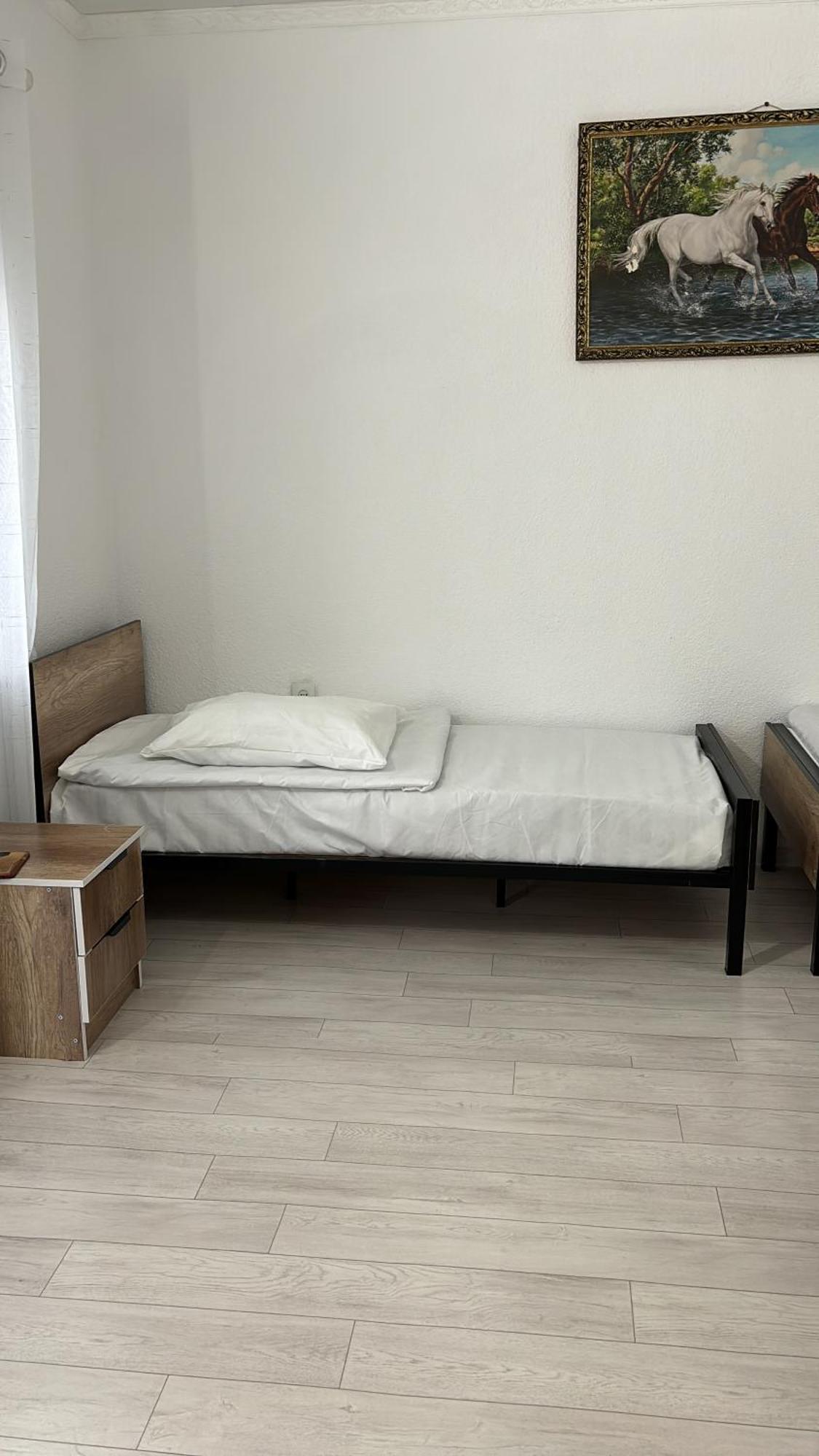 Hostel,Halal Хостел,Халал Tokmok Esterno foto