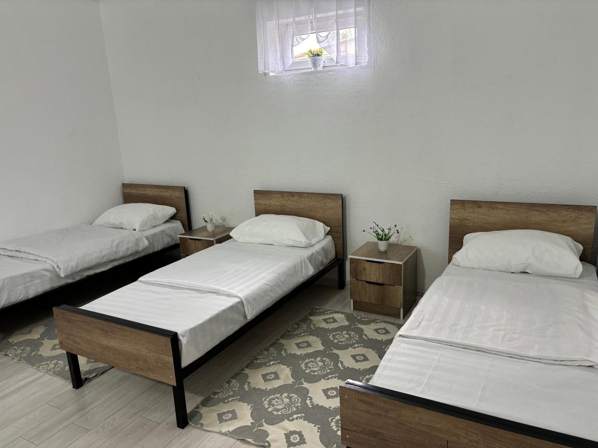 Hostel,Halal Хостел,Халал Tokmok Esterno foto