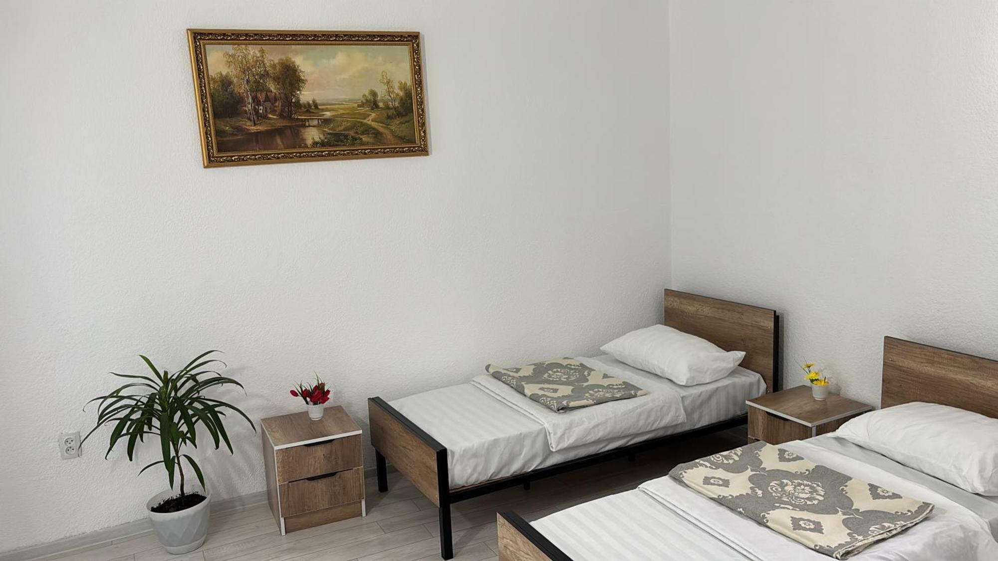 Hostel,Halal Хостел,Халал Tokmok Esterno foto