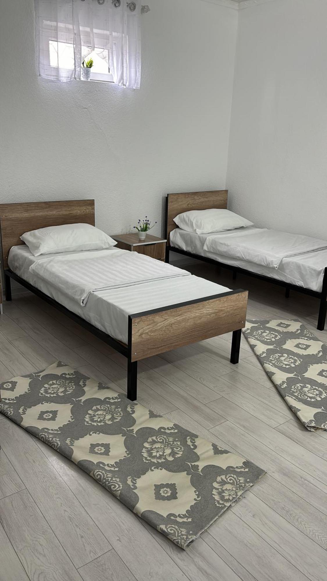 Hostel,Halal Хостел,Халал Tokmok Esterno foto