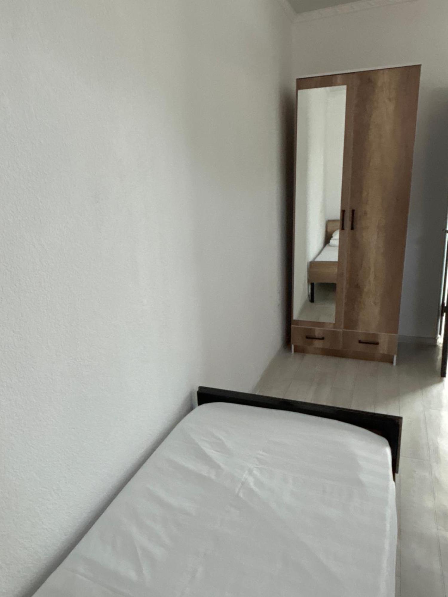 Hostel,Halal Хостел,Халал Tokmok Esterno foto