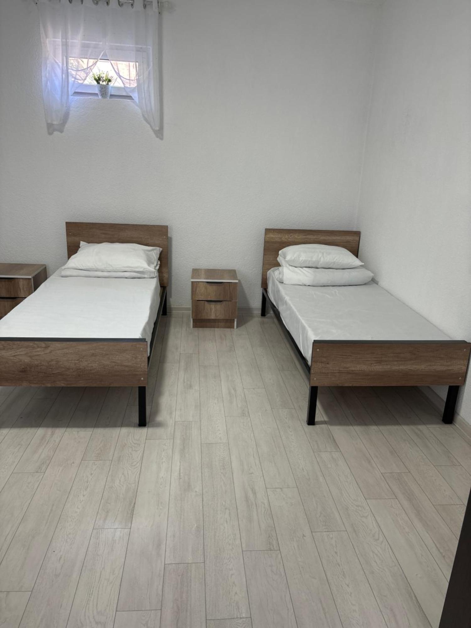 Hostel,Halal Хостел,Халал Tokmok Esterno foto