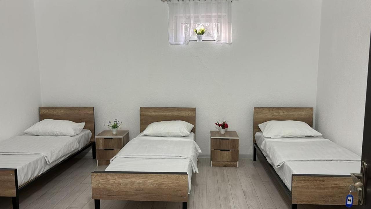 Hostel,Halal Хостел,Халал Tokmok Esterno foto